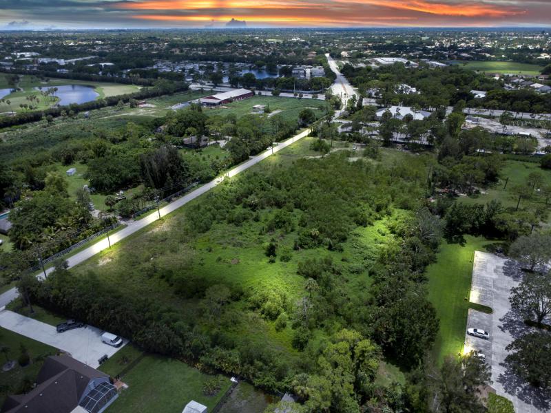  Commercial & Industrial Land Images 