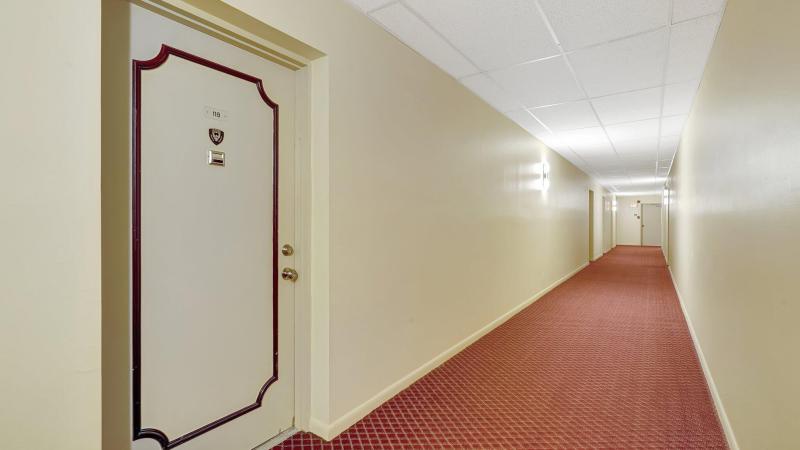  Condo & Townhome Photos