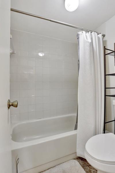  Condo & Townhome Photos