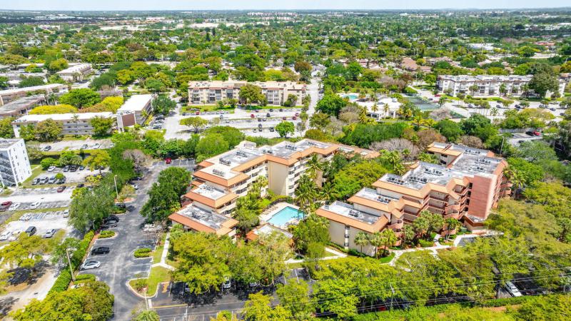  Condo & Townhome Photos