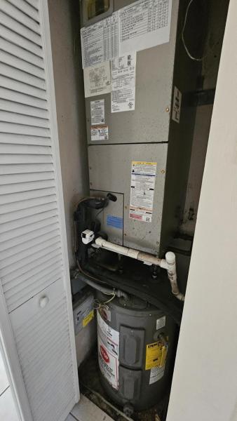  Condo & Townhome Photos
