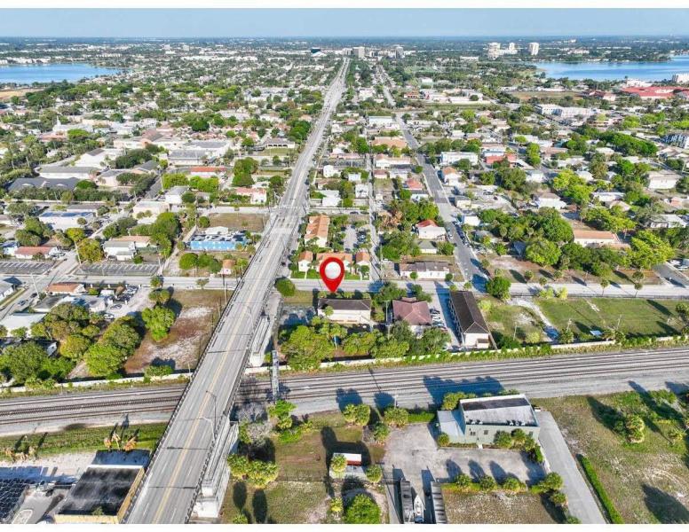  Commercial & Industrial Land Images 