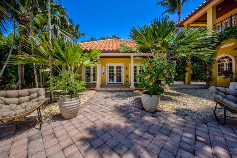  Single Family Homes Photo 10:  North Palm Beach,  FL 33408