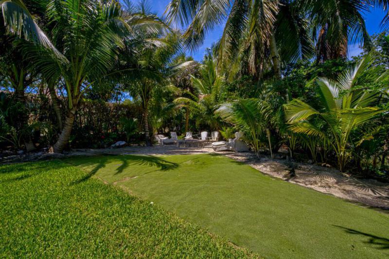  Single Family Homes Photo 16:  North Palm Beach,  FL 33408