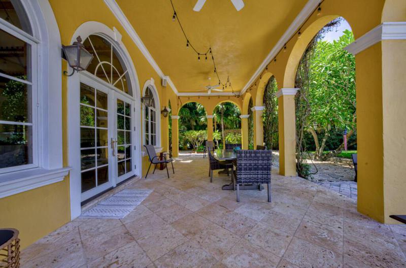  Single Family Homes Photo 19:  North Palm Beach,  FL 33408
