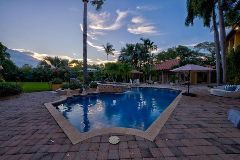  Single Family Homes Photo 60:  North Palm Beach,  FL 33408