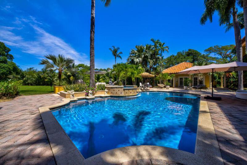  Single Family Homes Photo 8:  North Palm Beach,  FL 33408