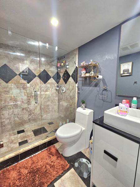  Condo & Townhome Photos