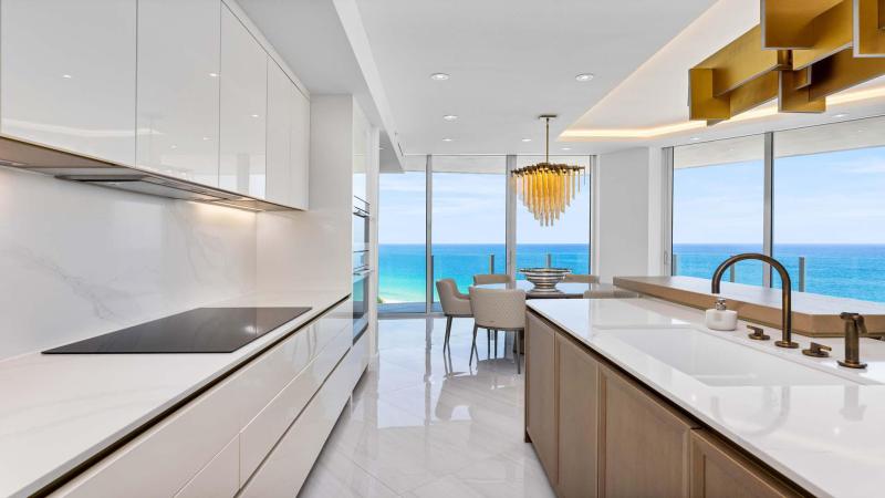  Condo & Townhome Photos