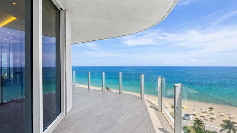  Condo & Townhome Photos