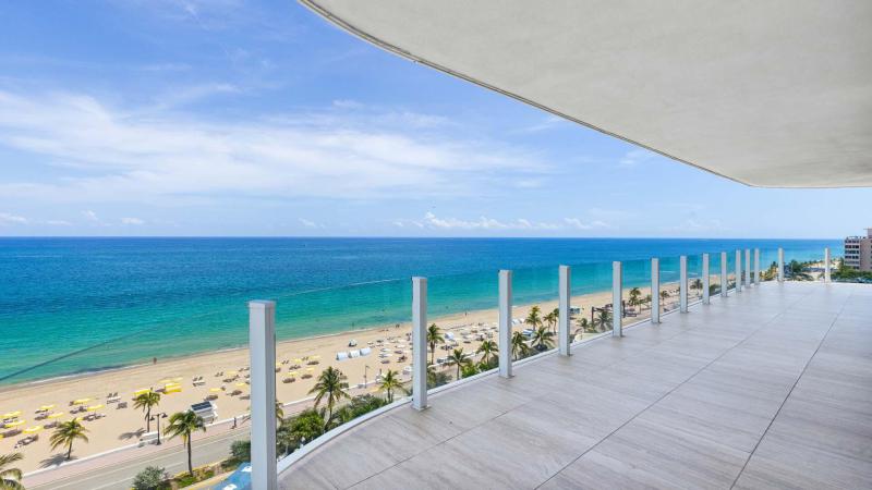  Condo & Townhome Photos
