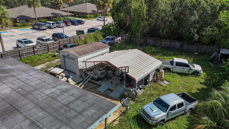  Commercial & Industrial Land Images 