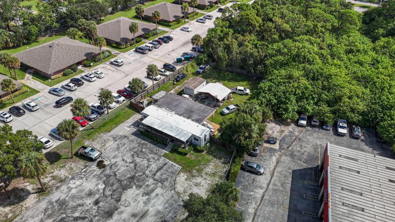  Commercial & Industrial Land Images 