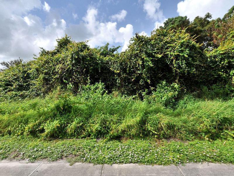  Commercial & Industrial Land Images 