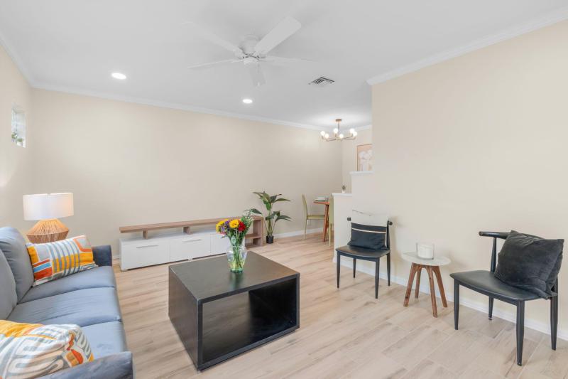 Duplex, Triplex and Fourplex Images