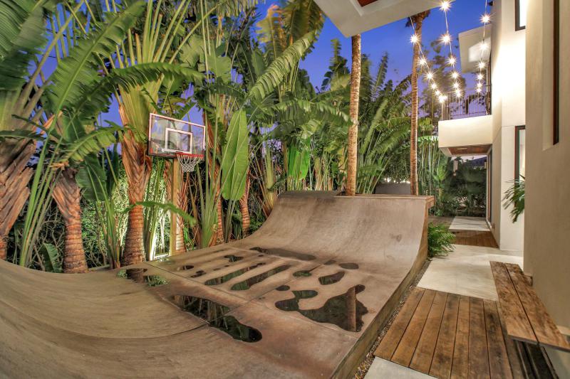  Single Family Homes Photo 105:  Pompano Beach,  FL 33062