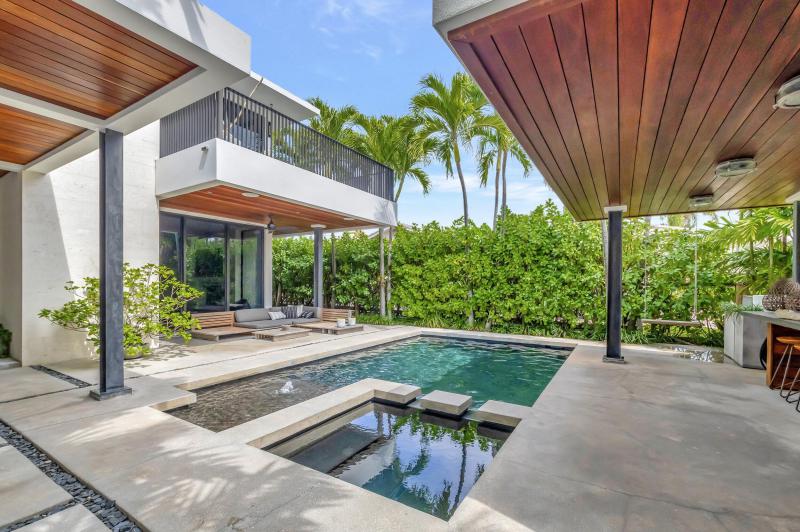  Single Family Homes Photo 15:  Pompano Beach,  FL 33062