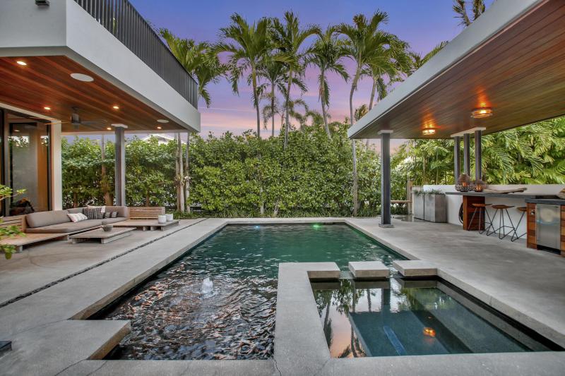  Single Family Homes Photo 5:  Pompano Beach,  FL 33062