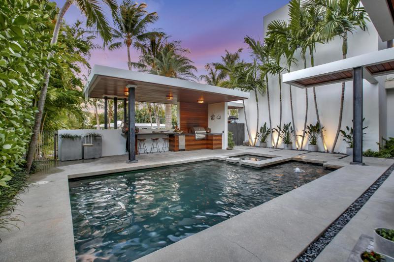  Single Family Homes Photo 6:  Pompano Beach,  FL 33062