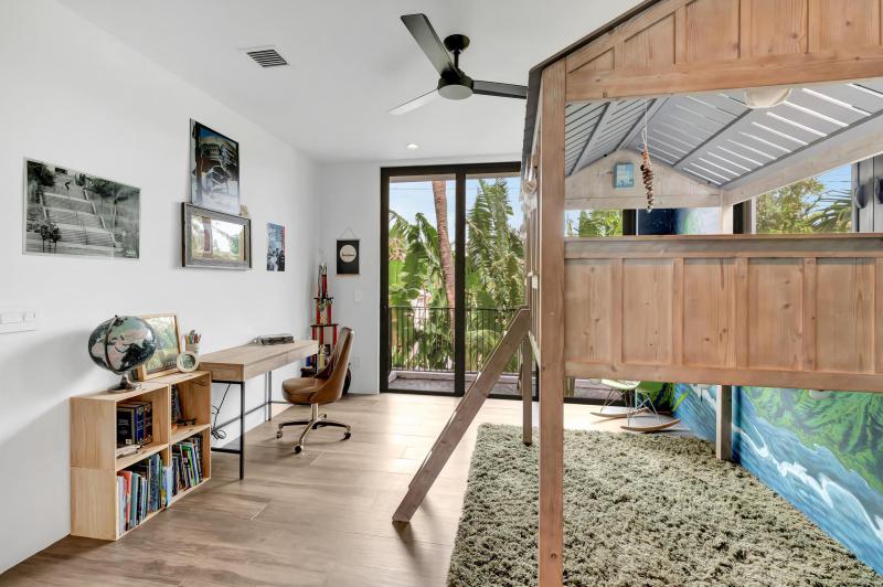  Single Family Homes Photo 80:  Pompano Beach,  FL 33062