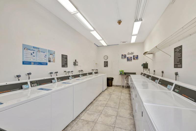  Condo & Townhome Photos