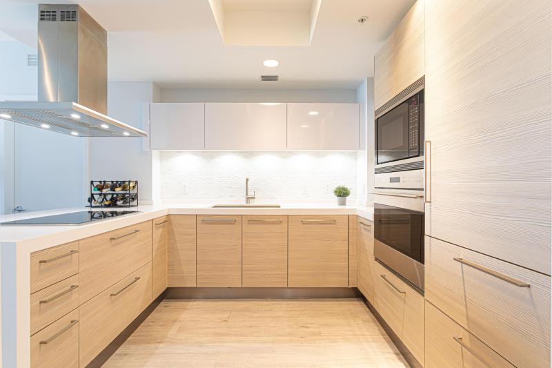  Condo & Townhome Photos