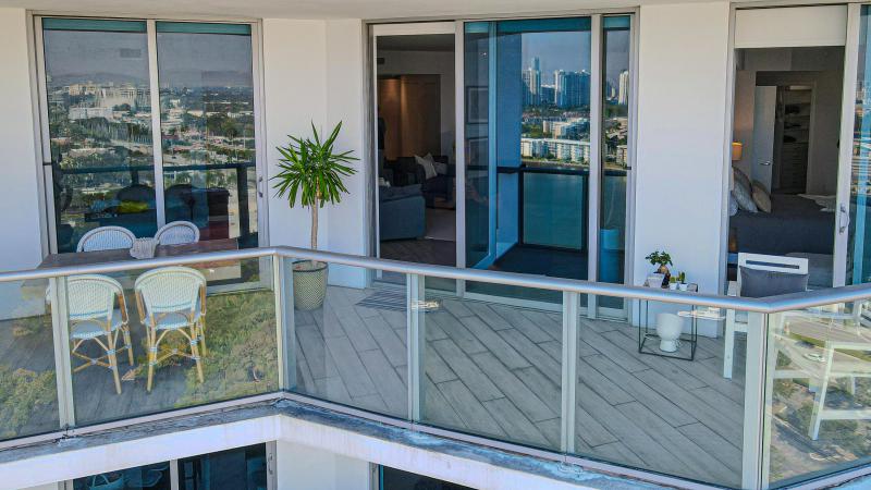  Condo & Townhome Photos