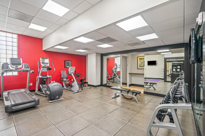  Condo & Townhome Photos