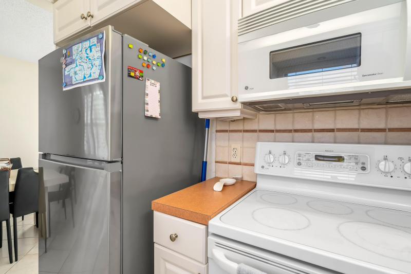  Condo & Townhome Photos