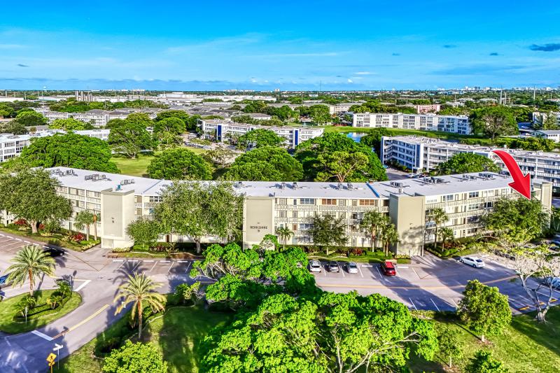  Condo & Townhome Photos