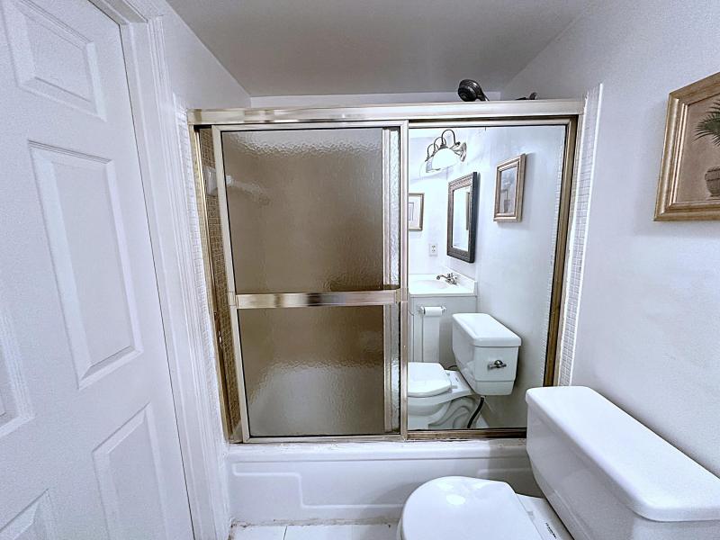  Condo & Townhome Photos