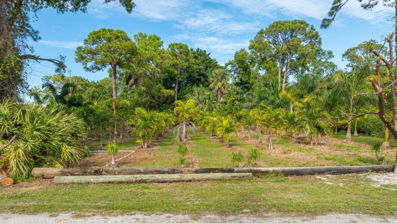  Commercial & Industrial Land Images 