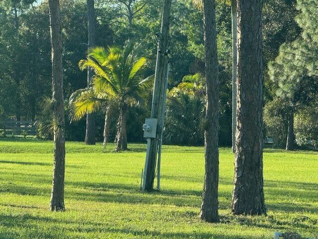  Commercial & Industrial Land Images 