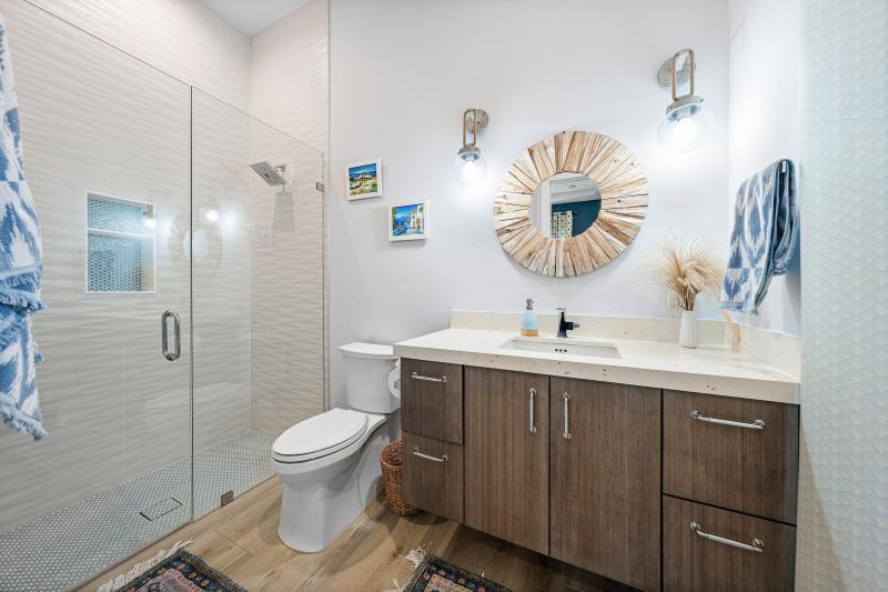  Single Family Homes Photo 19:  Gulf Stream,  FL 33483