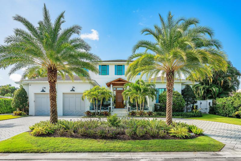  Single Family Homes Photo 4:  Gulf Stream,  FL 33483