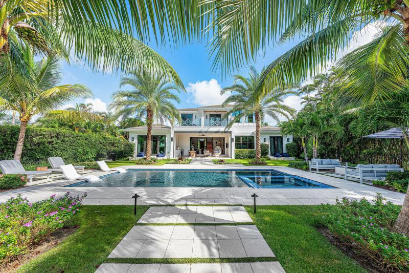  Single Family Homes Photo 40:  Gulf Stream,  FL 33483