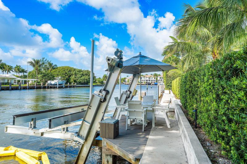  Single Family Homes Photo 44:  Gulf Stream,  FL 33483