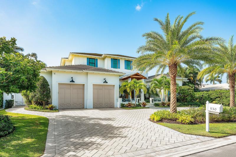  Single Family Homes Photo 5:  Gulf Stream,  FL 33483