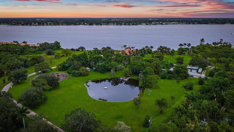  Single Family Homes Photo 5:  Palm City,  FL 34990