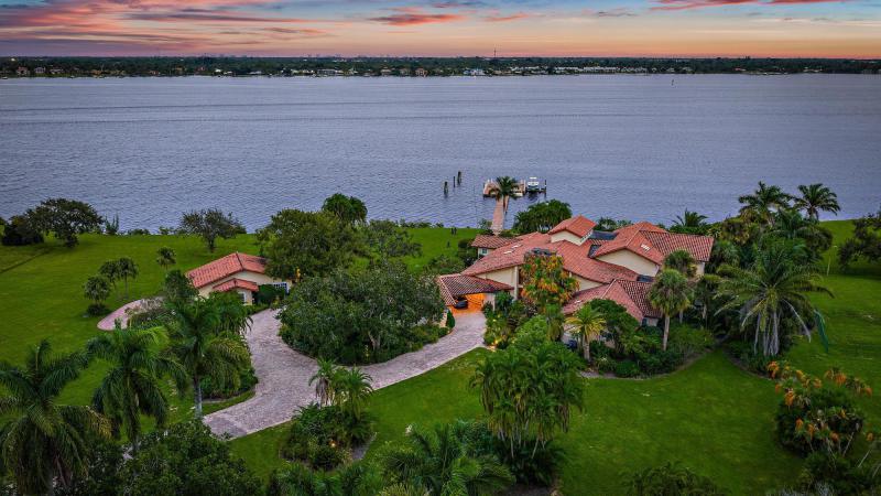  Single Family Homes Photo 9:  Palm City,  FL 34990