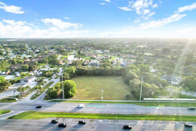  Commercial & Industrial Land Images 