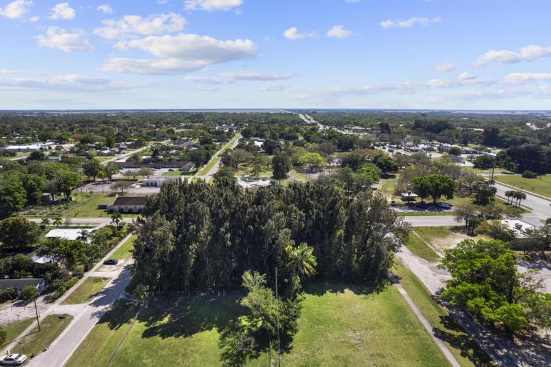  Commercial & Industrial Land Images 