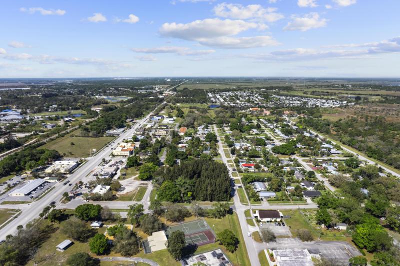  Commercial & Industrial Land Images 