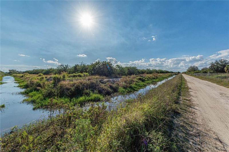  Commercial & Industrial Land Images 