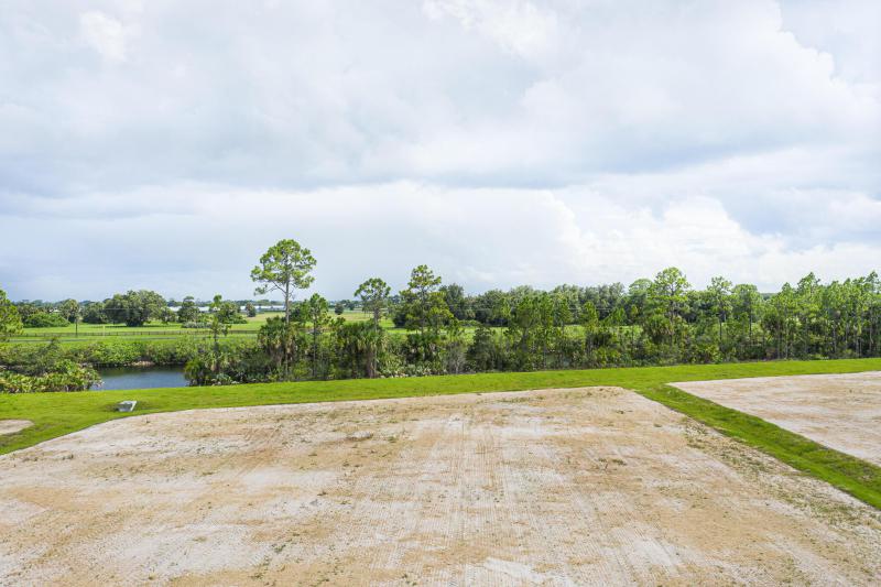  Commercial & Industrial Land Images 