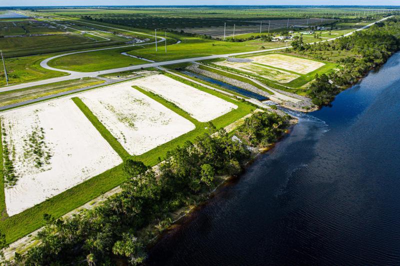  Commercial & Industrial Land Images 
