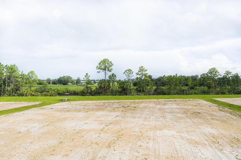  Commercial & Industrial Land Images 