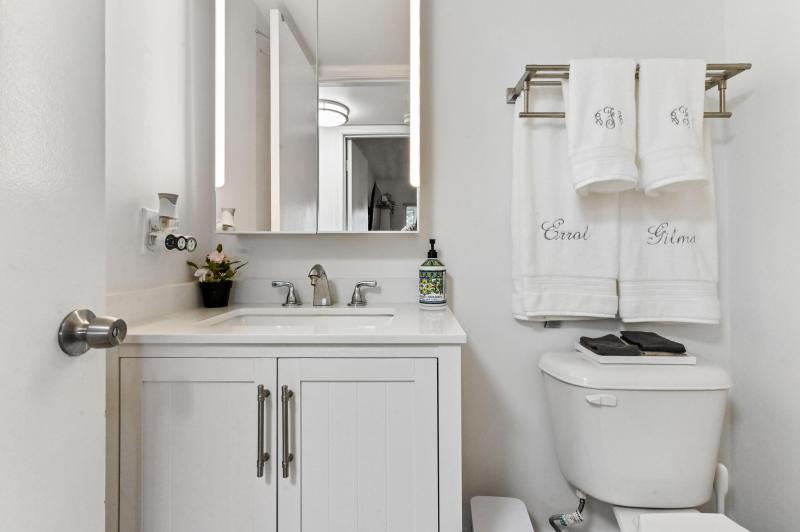  Condo & Townhome Photos