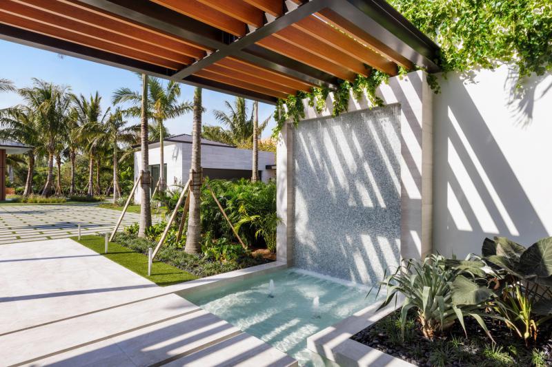  Single Family Homes Photo 10:  Palm Beach Gardens,  FL 33410