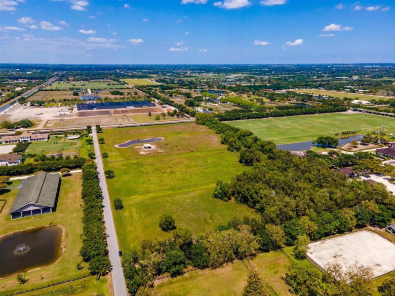  Commercial & Industrial Land Images 